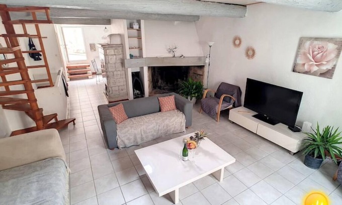 Fitou Apartment | Coeur de Fitou : Maison de Village Atypique