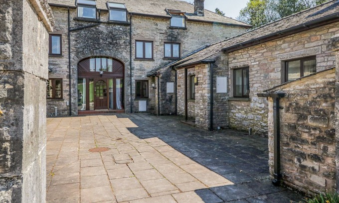 Ravenstonedale Cottage | COLDBECK COTTAGE, family friendly, with open fire in Kirkby Stephen