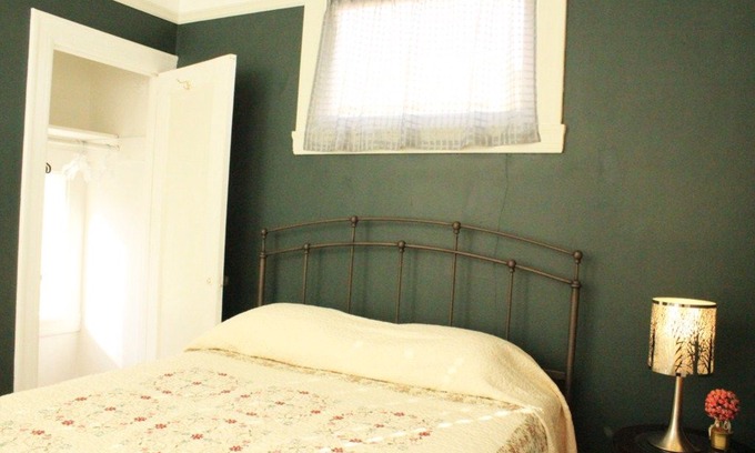 Ashbury Heights Apartment | Cole Valley One Bedroom