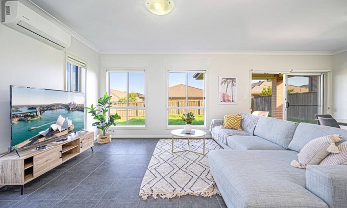 Colebee House | Colebee 4室别墅/带后院/带车库/家庭朋友聚会/大客厅