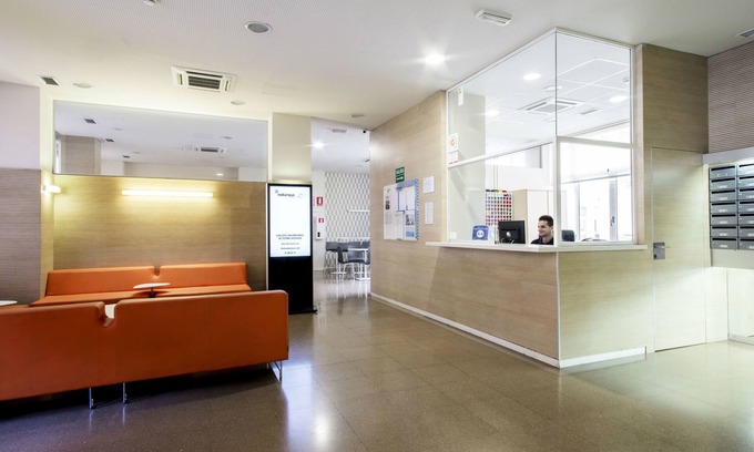 El Pla del Real Hotel | Colegio Mayor Resa La Concepción Campus Accomodation