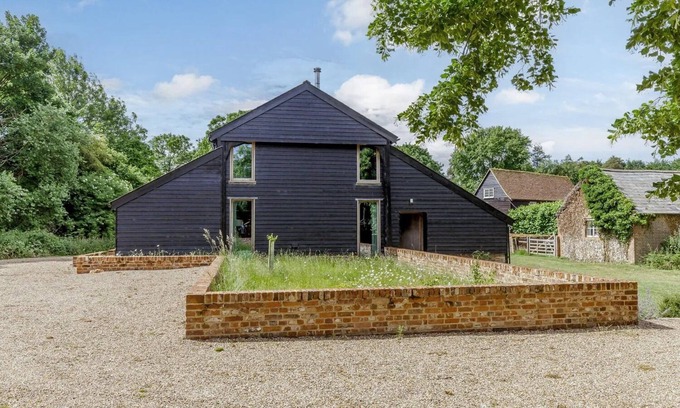 Braintree House | Colemans Farm Barn - A lovely, spacious and warm 3 bedroom converted barn