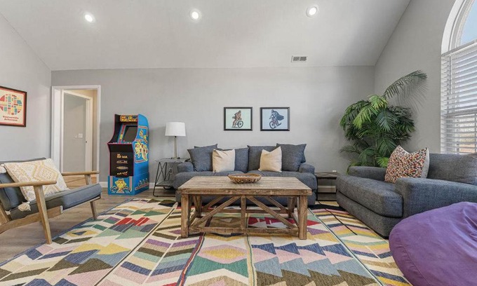 Bentonville House | Coler House Cyclist Retreat with Hot Tub