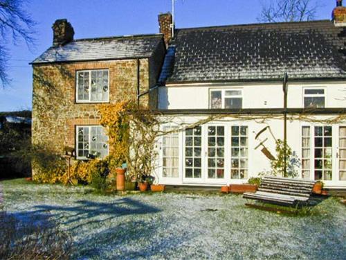 Holsworthy House | Coles Cottage