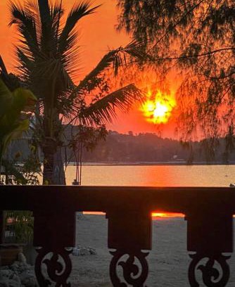 Chaloklum House | Colibri Beach Resort