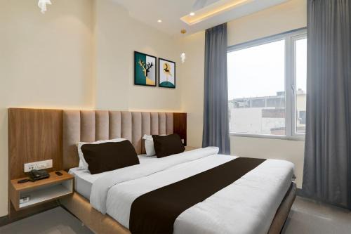 Gorakhpur Hotel | Collection O B.R. Ambedkar Park Taramandal Formerly Shree Krishna Inn