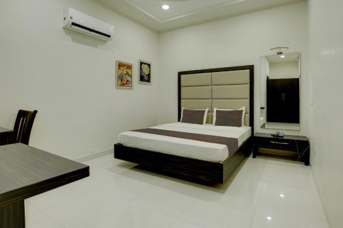 Jalandhar Hotel | Collection O Ovel Hotel Grand