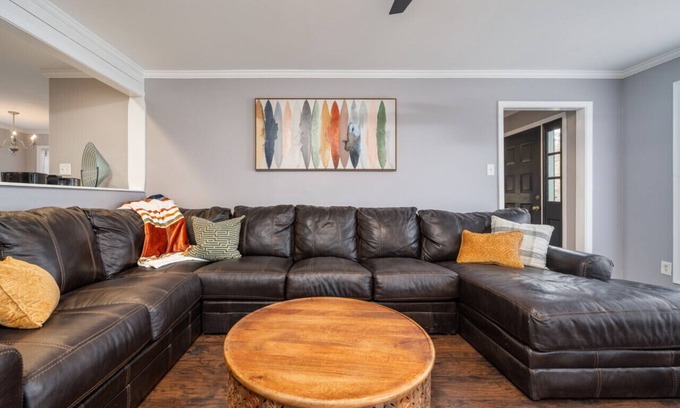 Rock Creek House | Colleen's Corner: Captivating 4bed/2.5 bath in Charming Neighborhood