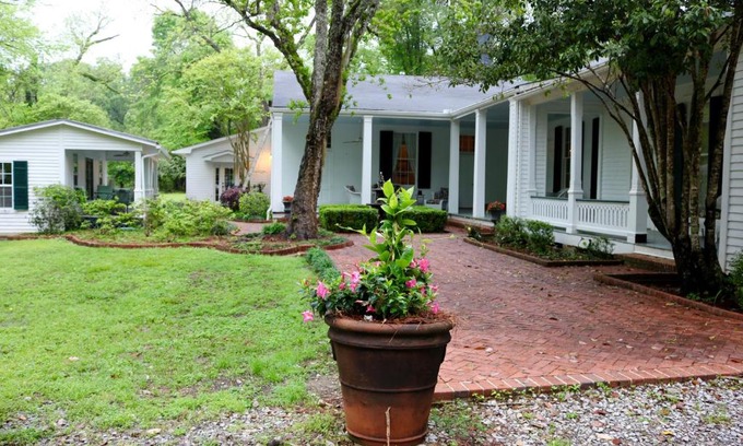 Port Gibson Bed & Breakfast | Collina Plantation Inn