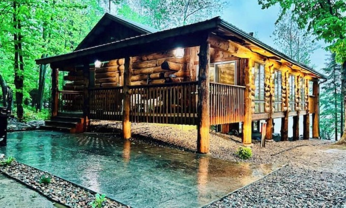Hannibal Cabin | Collins Hideout