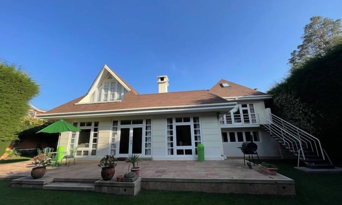 Macrodistrito Sur House | Colonial House, beautifull spacious garden house