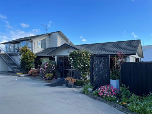 Blenheim Hotel | Colonial Motel