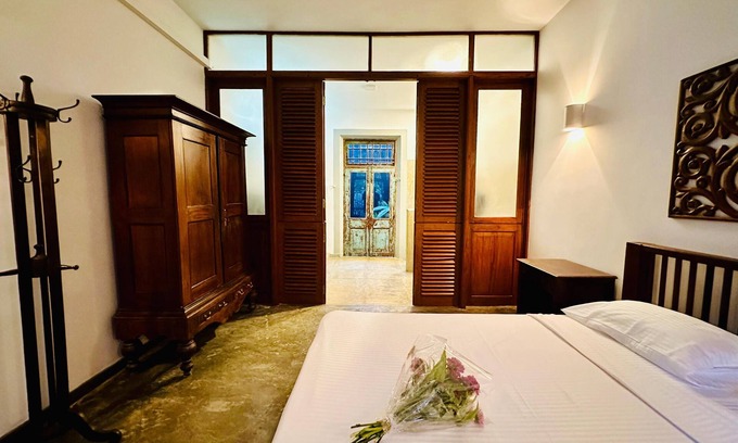 Thalawatugoda Villa | Colonial Retreat Villa is a luxury villa located within 11km of Colombo.