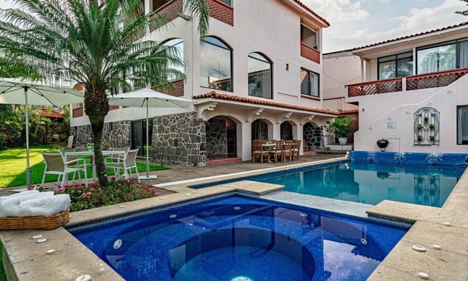 Tlaltenango House | Colonial villa in Cuernavaca