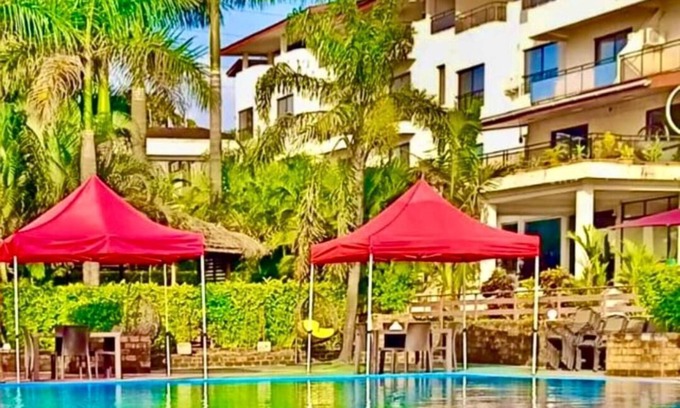 Monrovia Hotel | Colony Club Resort & Casino (The old Palm Spring Resort)