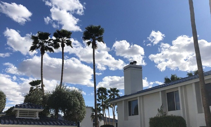 Bullhead City Condo | Colorado River Retreat
