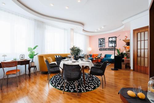 Stari Grad Apartment | Colored Happiness Old Town Renovated