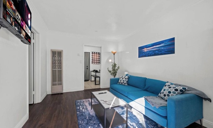 North Park Apartment | Colorful & Cozy Oasis: Walk Score 95/100, Free Pkg