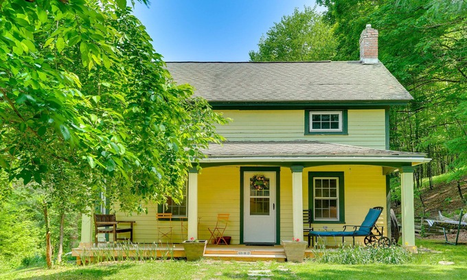 Milanville House | Colorful Milanville Home w/ Backyard!