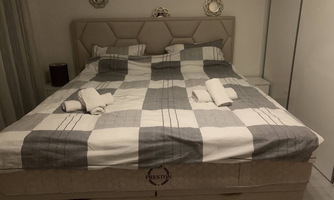 Old Town Apartment | Colors Apartment with balkony next to BBI shopping center