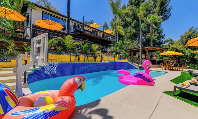 El Cajon House | Colossal Remodeled Estate + Movie Theatre + Pool/Spa + Gym - Vacationers Dream!