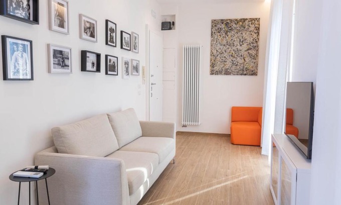 Celio Apartment | Colosseo brightful Apartment with rooftop