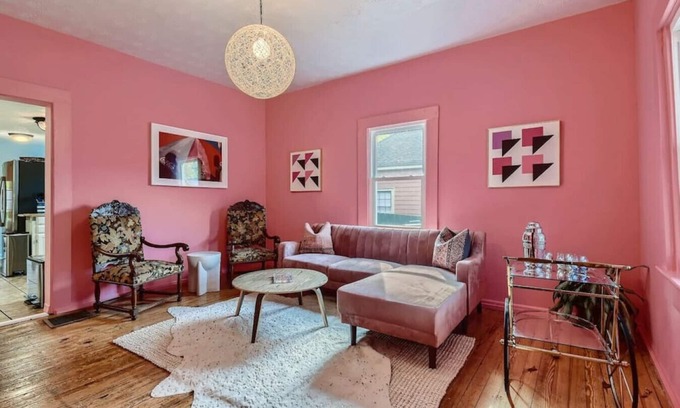 Cabbagetown House | Colour Crush: Walk to Bars, Restaurants, Beltline