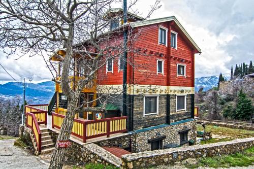 Synikia Mesi Trikalon House | Colours' Chalet