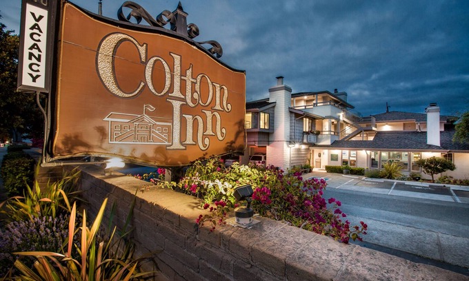 Monterey Hotel | Colton Inn