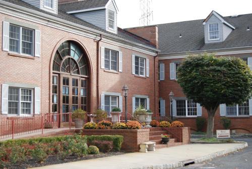 Colts Neck Hotel | Colts Neck Inn Hotel