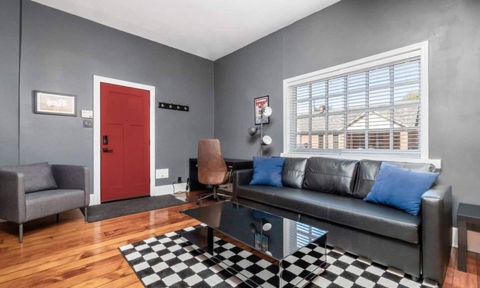 Brewery District Apartment | Columbus St Haus German Village/PetsOK