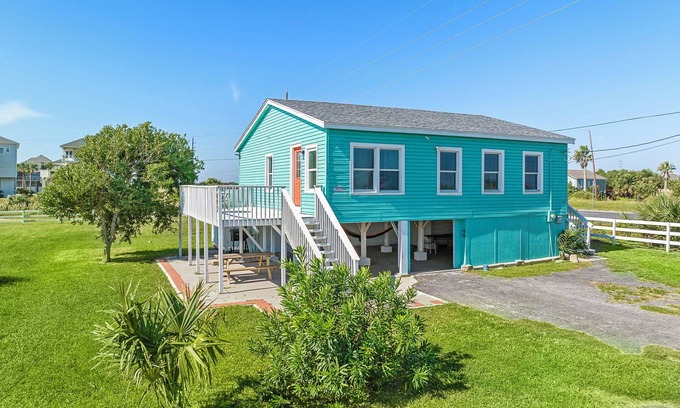 Galveston House | Colva Tides | Coastal Retreat, Near Beach