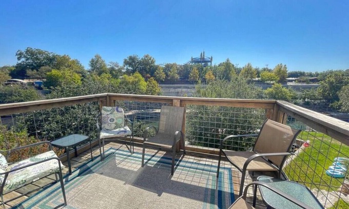 New Braunfels Condo | Comal River Condo 375 | Private Balcony | 2nd Floor