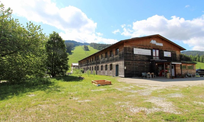 Sankt Lambrecht Apartment | Combi of two apartments next to the ski lift and ski slope