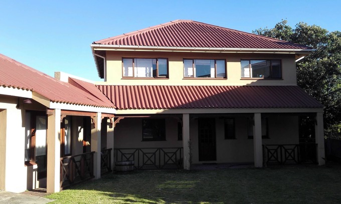 Kleinmond House | Come an enjoy Cape Towns best kept secret Kleinmond, 2 hours from the city