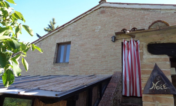 Radicondoli House | Come and enjoy the authentic Tuscan country life in stunning settings