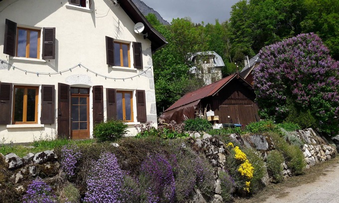 Toiny Cottage | Come breathe the air of the chartreuse