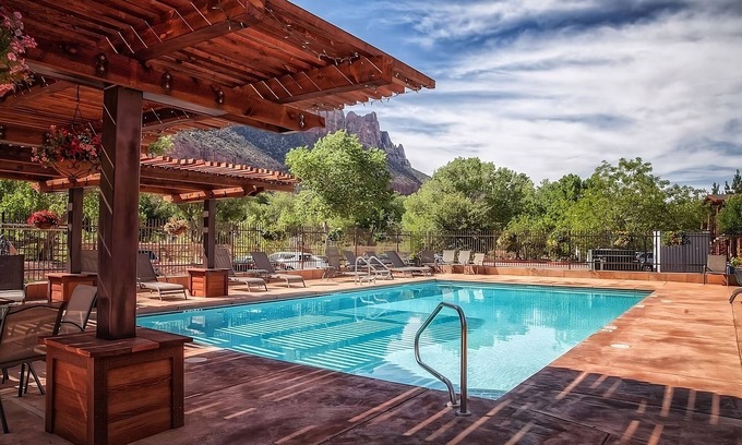 Zion National Park South Entrance Hotel | Come Create Memories w/Fun-filled Adventures at this Paradise! Free Parking