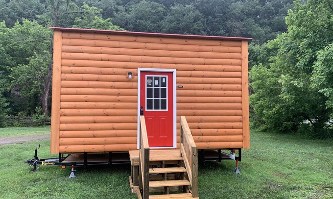 New River Cabin | Come Enjoy a Cozy Getaway Cabin on The River