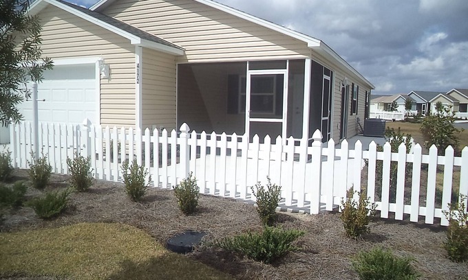 The Villages House | Come Enjoy The Villages With 80 Pools: 40+ Golf Courses