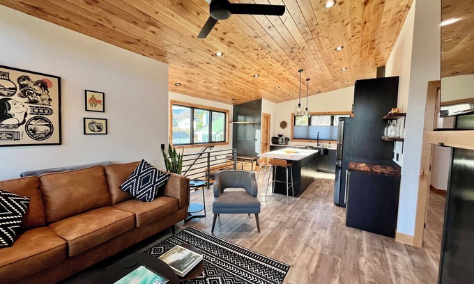 Helena House | Come feel at home at "The Roost." This custom new home is close to everything.