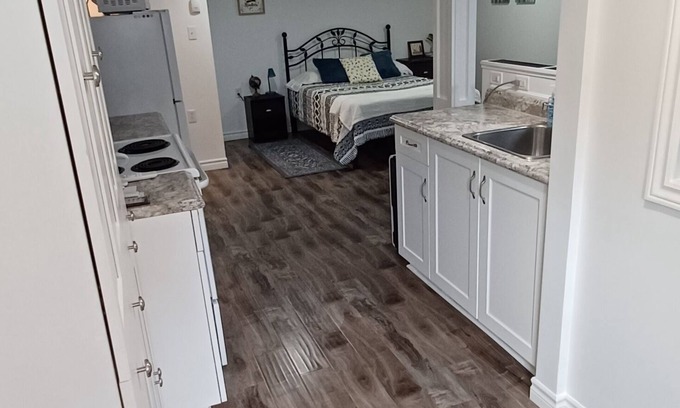 Bridgewater Apartment | Come for work or pleasure! This safe, quiet, 1 Prsn unit is centrally located!