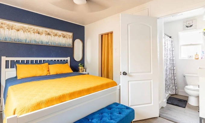 Sanger House | Come relax at Descanso On DeWitt