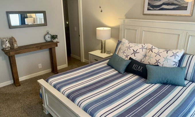 Saint Simons Heights Condo | Come relax! Large, comfortable condo with everything you need!