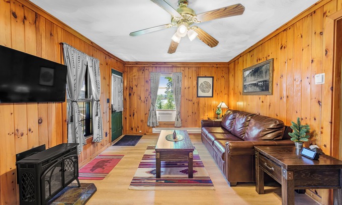 Eagle Bay Condo | Come stay at Great Pines for amazing views!
