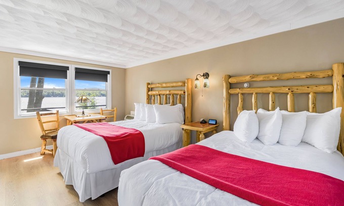 Eagle Bay Condo | Come stay at Great Pines for amazing views!