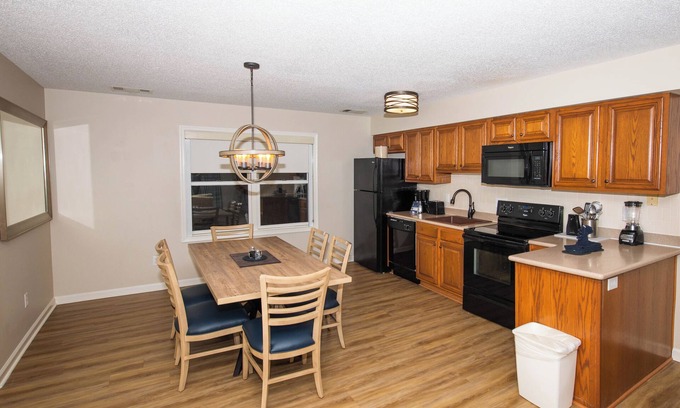McGaheysville Condo | Come stay at Massanutten Resort's Summit for a relaxing vacay!