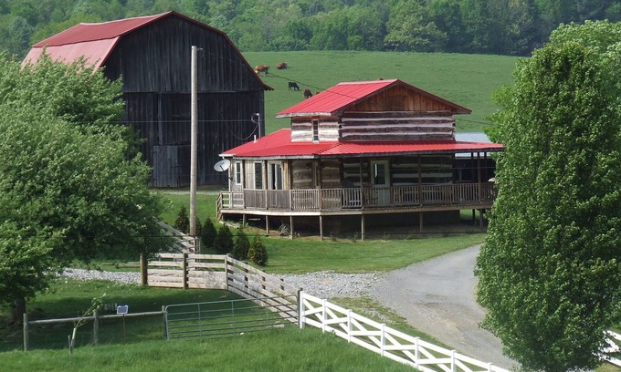 Wytheville Cabin | Come stay in our cabin and experience the tranquility of the countryside!