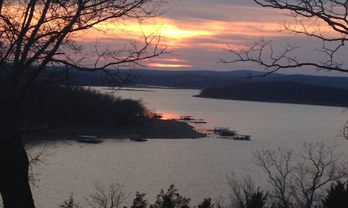 Gamaliel Cabin | Come Watch An Amazing Sunset On Lake Norfork, And Make Lifetime Memories