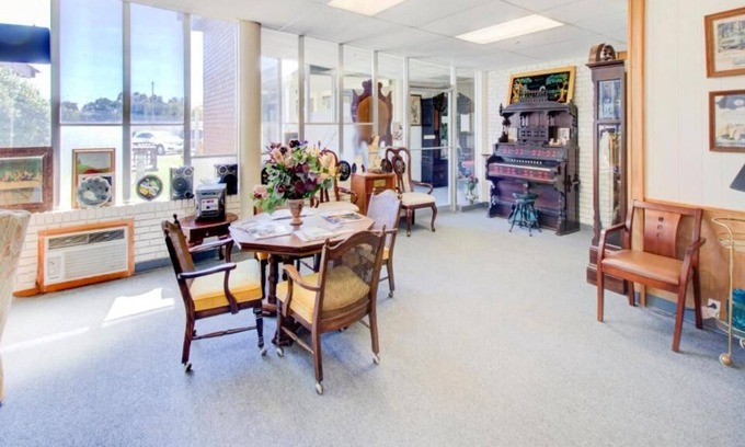 Drumright House | Comfort and Convenience! Free Parking Onsite, Pet-Friendly Property